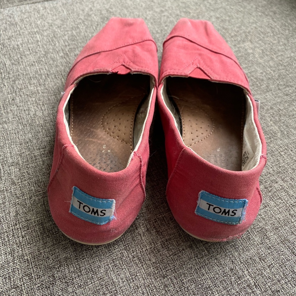 TOMS